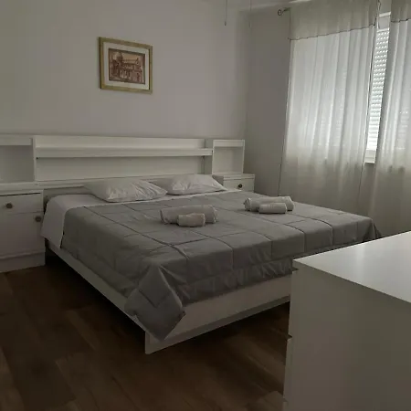 Appartement Sibenik Apartment *