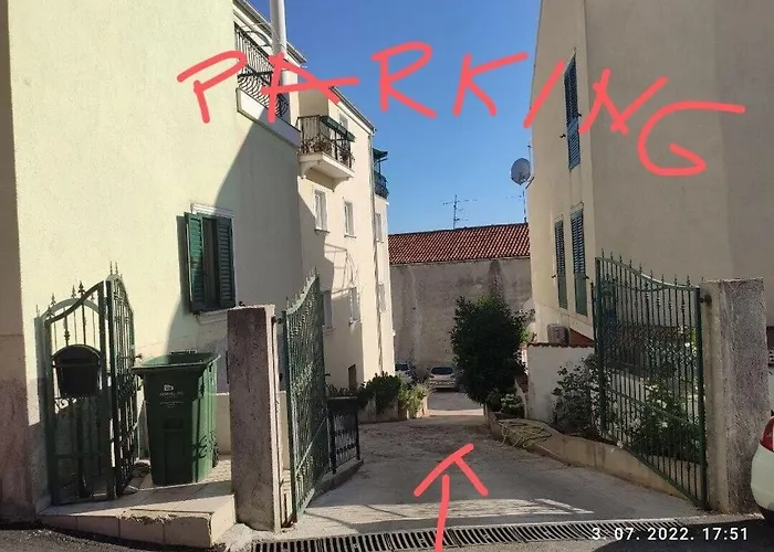 公寓 Sibenik Apartment *