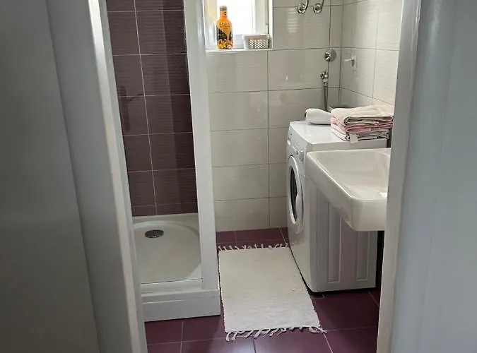 Sibenik Apartment 公寓 *